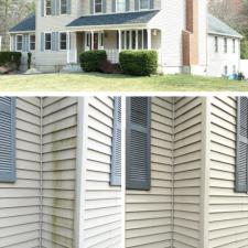 Softwashing Vinyl Siding In Sandown, NH