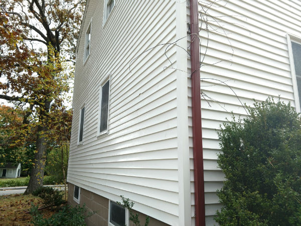 Vinyl siding pressure washing in windham nh after