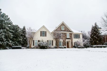 Commercial roof snow cleaning